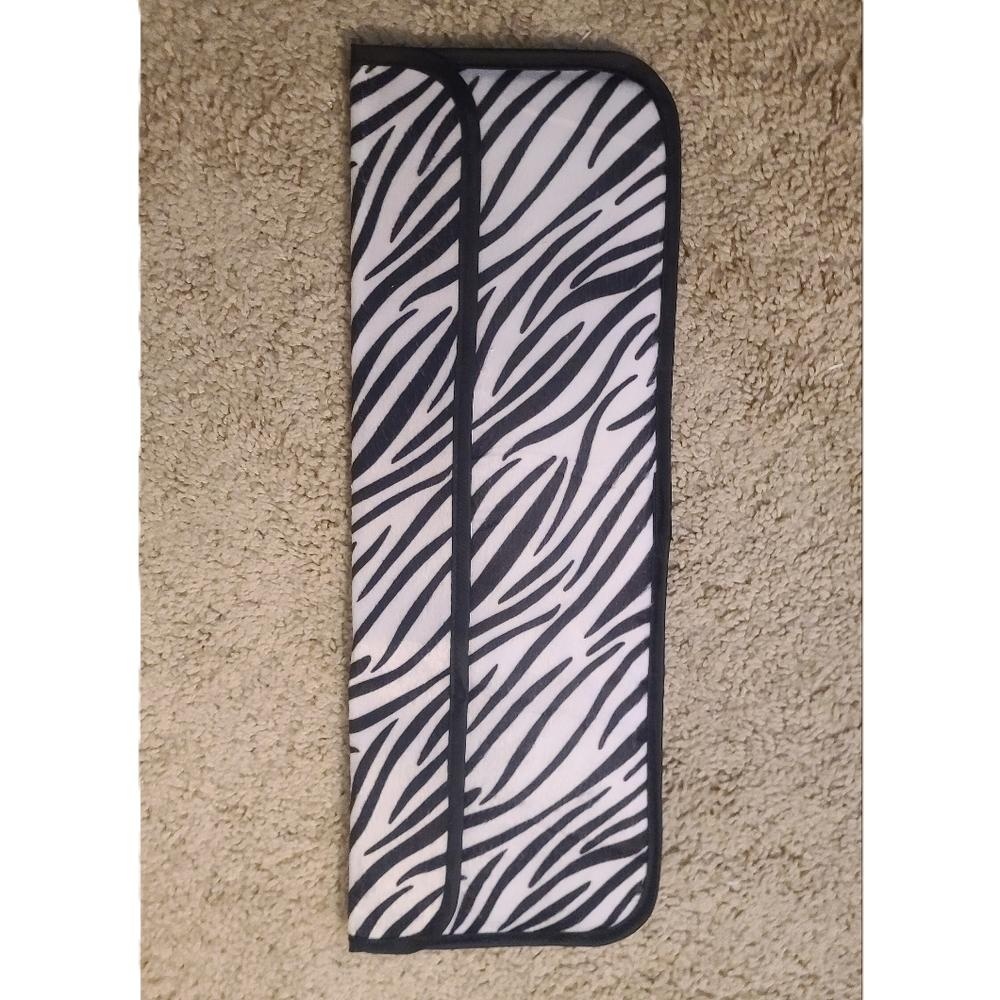 Women's Heat Resistant Curling Iron Holder Flat Iron Case Zebra Print - Picture 2 of 4